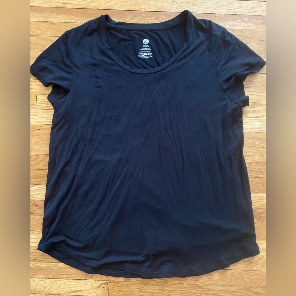 Kindred Bravely Everyday nursing & maternity t-shirt - black